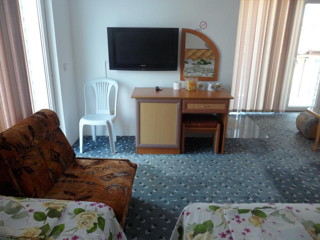 Sianie Guest House ラヴダ エクステリア 写真