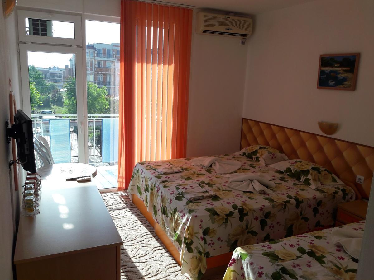 Sianie Guest House ラヴダ エクステリア 写真