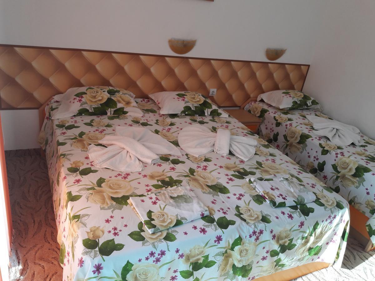 Sianie Guest House ラヴダ エクステリア 写真