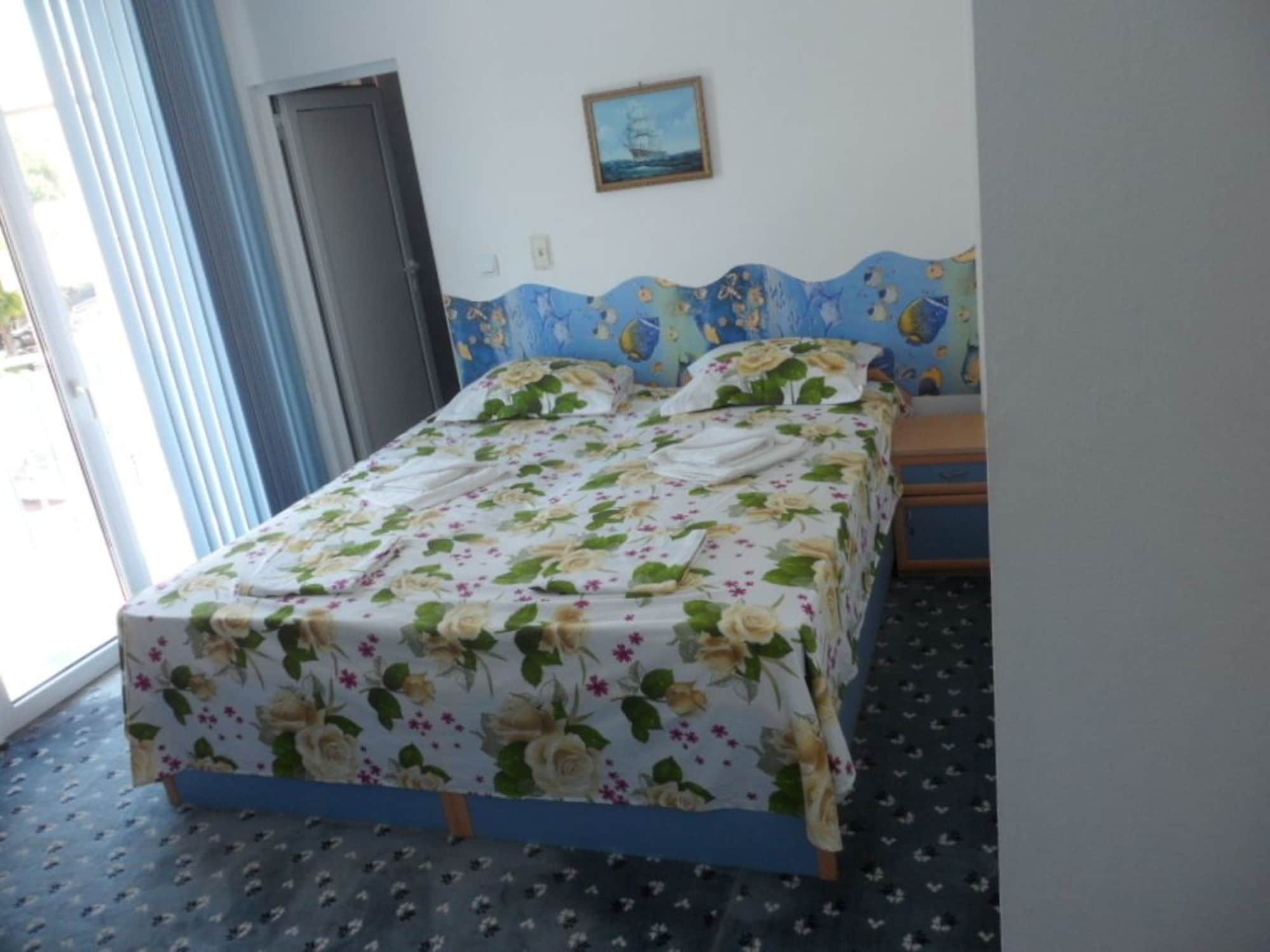 Sianie Guest House ラヴダ エクステリア 写真